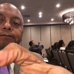 Meet your Posher, Eduardo